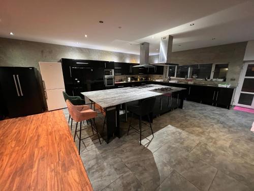 rooms close to central london 2 2
