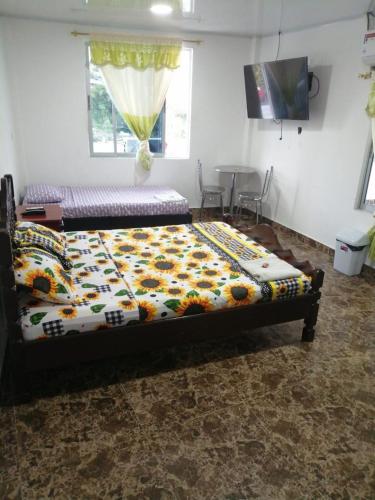 1 double bed, 1 twin bed