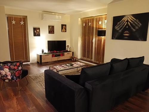 APARTAMENT 80m2 z 70m2 tarasem -W PEŁNI WYPOSAŻONY - WYJATKOWE CENTRUM MIASTA