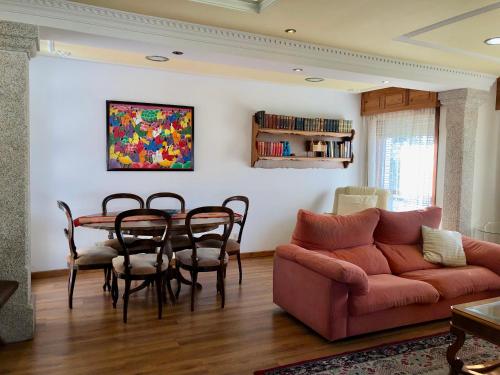 Playa y Piscina en Nigrán