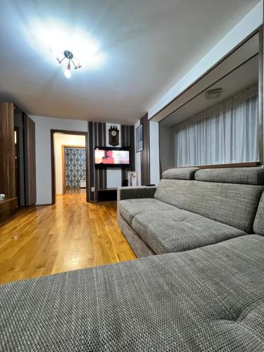 Debo Apartament - Apartment - Lugoj