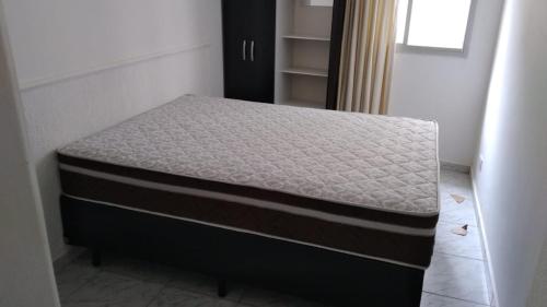 Apartamento com 4 quatros em frente a praia em Pitangueiras - Guaruja near Padaria Bella Guaruja