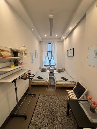 FlyFly Hostel , darmowy parking , rezerwuj przez urządzenia mobilne -10 procent, Breslau (Foto 4)