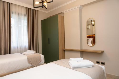 Spacious City Paradise - 3BR Apt in the Heart of Tirana, Tirana (photo 6)