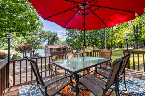Lakeview Retreat in Lakeville (PA)