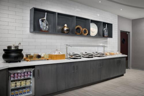 Makanan dan Minuman, SpringHill Suites by Marriott Annapolis in Annapolis (MD)