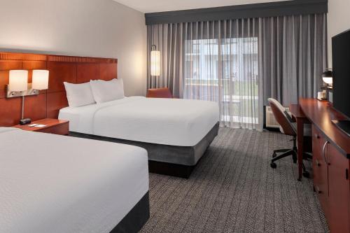 1 queen bed