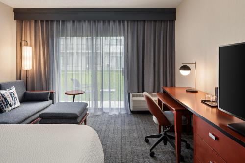 Courtyard By Marriott Chicago Waukegan/Gurnee