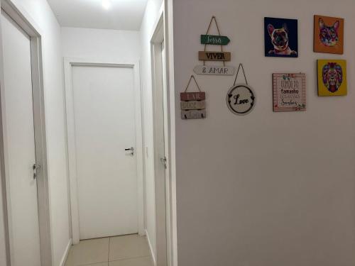 Excelente apartamento a 5 minutos da praia e shopping