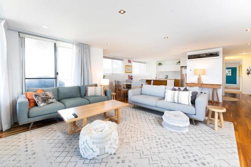 Waterline 302, Forster (fotografie 10)