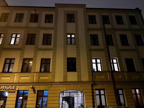 Apartament typu studio przy Nawrot 50