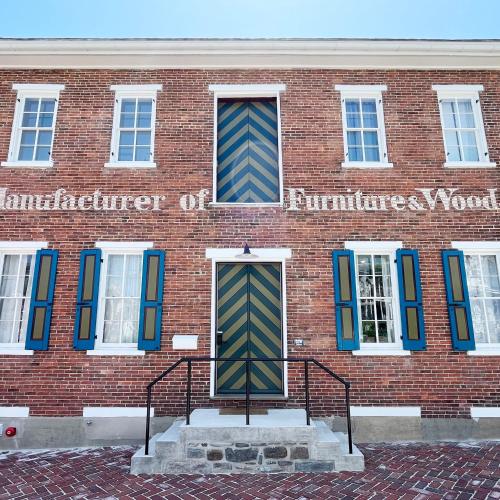 B&B Tamaqua - Bischoff Inn - Former 1870 Furniture Factory Now 5 Room Boutique Hotel - Bed and Breakfast Tamaqua