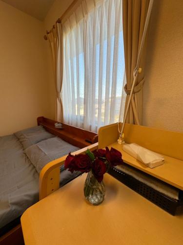 room detail thumbnail 1