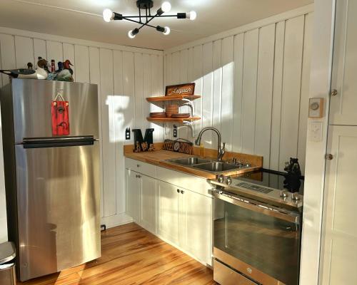 ห้องครัว, Cozy Indian Lake Chalet on Golf Course with Arcade/Gameroom in ซัมเมอเซต (PA)