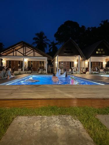 Úszómedence, Dylan’s Retreat in Matanurung