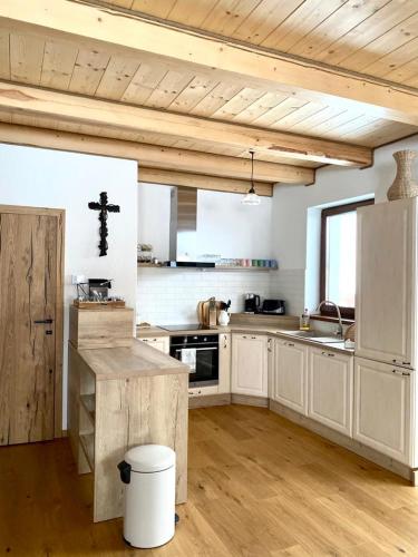 廚房, Chata pod horou in 斯塔拉列斯納