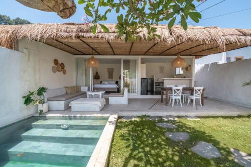 Tropical Oasis: 2 BR Hideway in Canggu