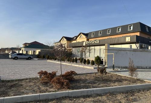 Widok z zewnątrz, Shygys_hotel in Aktau
