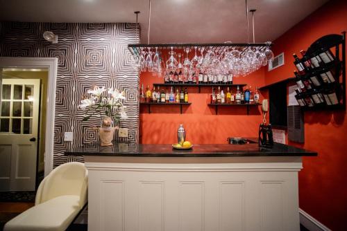 Lindenwood Inn - image 7