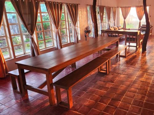 White House Beachfront, Batangas in Lian