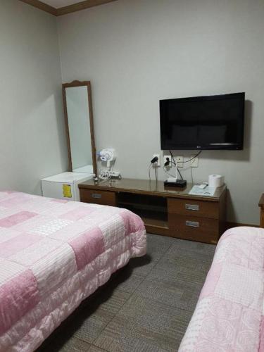 Yeosu Nabizam Motel Hotel view