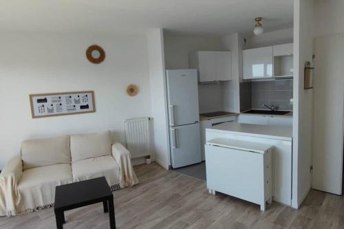 Appartement type T2 proche commodités et gare avec accès direct paris - Location saisonnière - Éragny