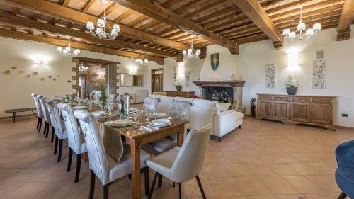  TENUTA MONTIEPOLI 12&3, Emma Villas in Valfabbrica