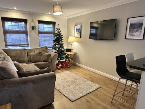 Yew Tree Court - Apartment - Heswall