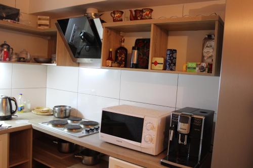 Køkken, Hotel Barin House готель с бомбосховищем in Sumy