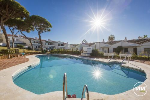 Apartment with Sea View room in ViVi Homes - Nico Pool Terrace & Sea View