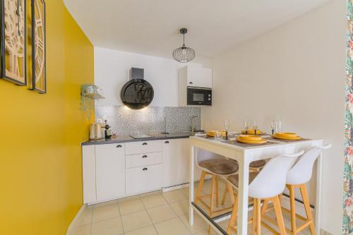 Facilities, LE LOUIS D’OR -Acces facile Gare/Eurexpo/Aeoroport near AviaSim Lyon