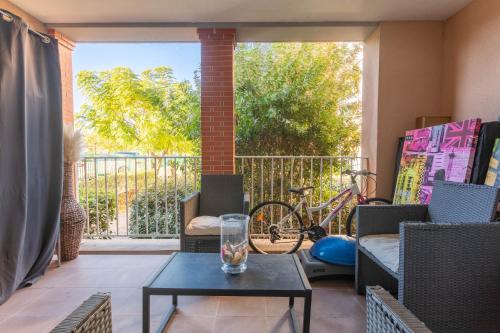 Superior One-Bedroom Apartment