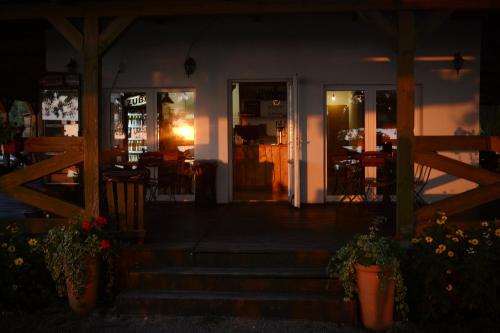 Camping Szczecinek Domy Wypoczynkowe