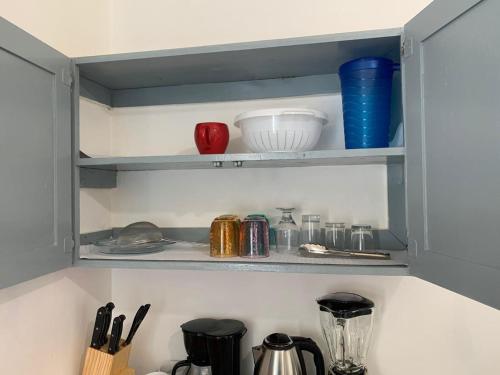 1 Bed Studio Apt - Parking Wifi Mountain Views in สการ์บอรูธ์