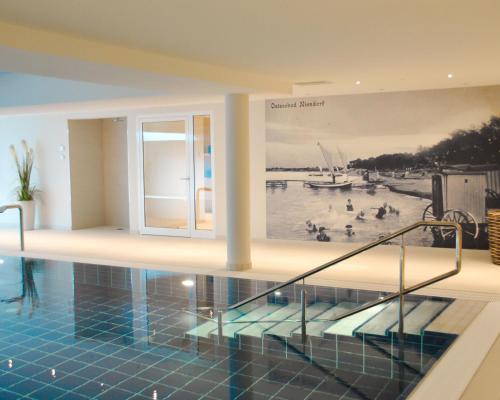 Swimming pool, SeeHuus Lifestyle Hotel in Niendorf
