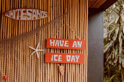 512333601 White Sands Hotel