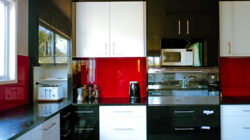 แบคแพคเกอร์ แอท 1770 (Backpackers @ 1770) in แอกเนส วอเตอร์