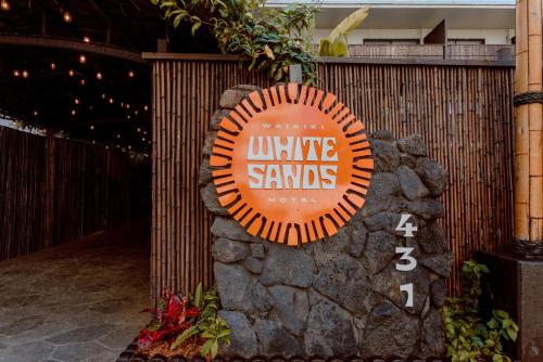 512333645 White Sands Hotel