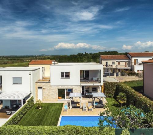 Villa Sky Dream for 8 persons near Novigrad