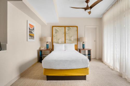 512334706 White Sands Hotel