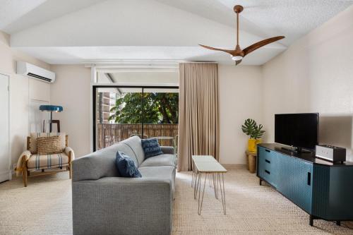 512334908 White Sands Hotel