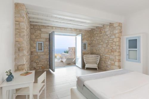 Premier Suite with Sea View & Private Pool image 6