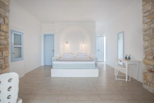 Premier Suite with Sea View & Private Pool image 5