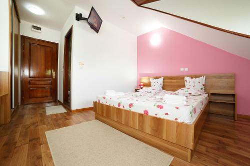 Hotel Insula - image 13