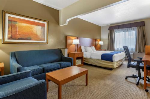 Comfort Suites Auburn Hills-Detroit