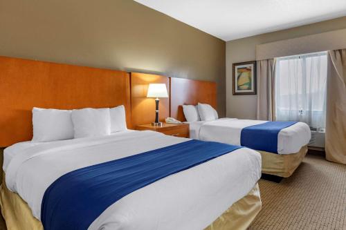 Comfort Suites Auburn Hills-Detroit