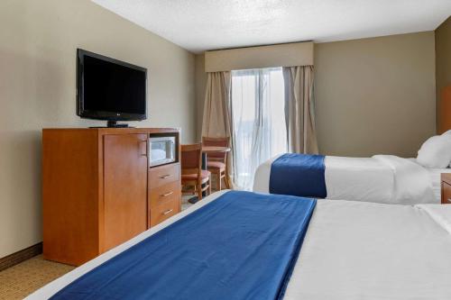 Comfort Suites Auburn Hills-Detroit