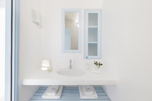 Junior Suite with Sea View image 4