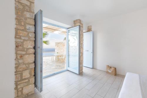 Junior Suite with Sea View image 8