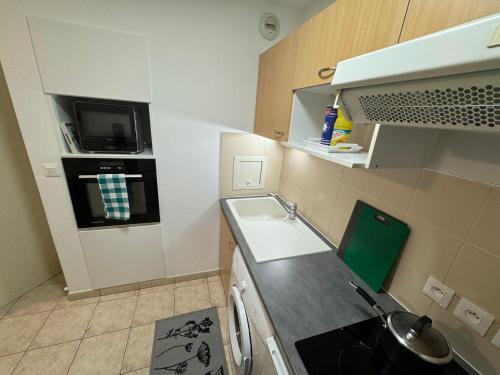 Appartement calme avec balcon, à 4km du centre, Parking, WI-FI, Netflix gratuit, Strasbourg (photo 9)